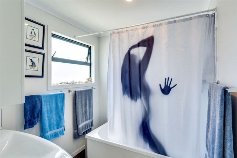 Photo of property in 5 Francis Drake Street, Waipukurau, 4200