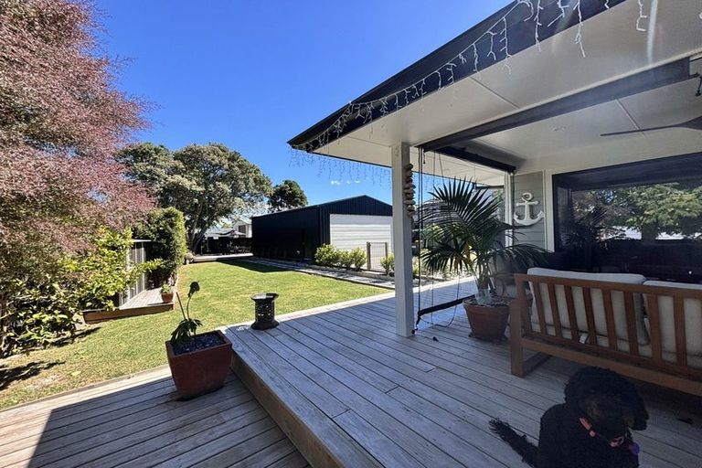 Photo of property in 115a Rosario Crescent, Red Beach, 0932