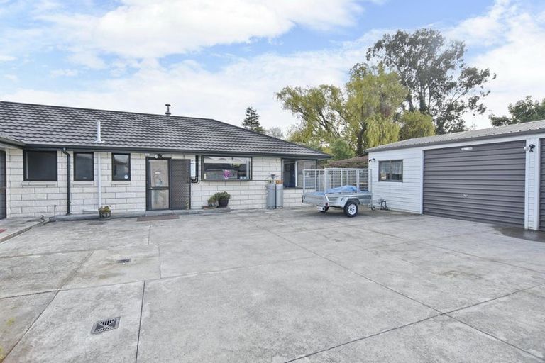 Photo of property in 23 Mackworth Street, Woolston, Christchurch, 8062
