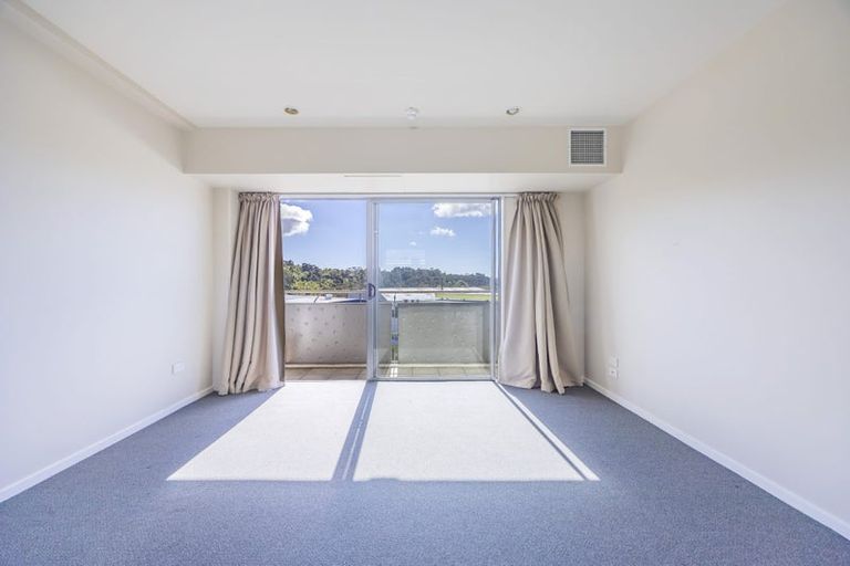 Photo of property in Albany Central, 7d/210 Dairy Flat Highway, Albany, Auckland, 0632