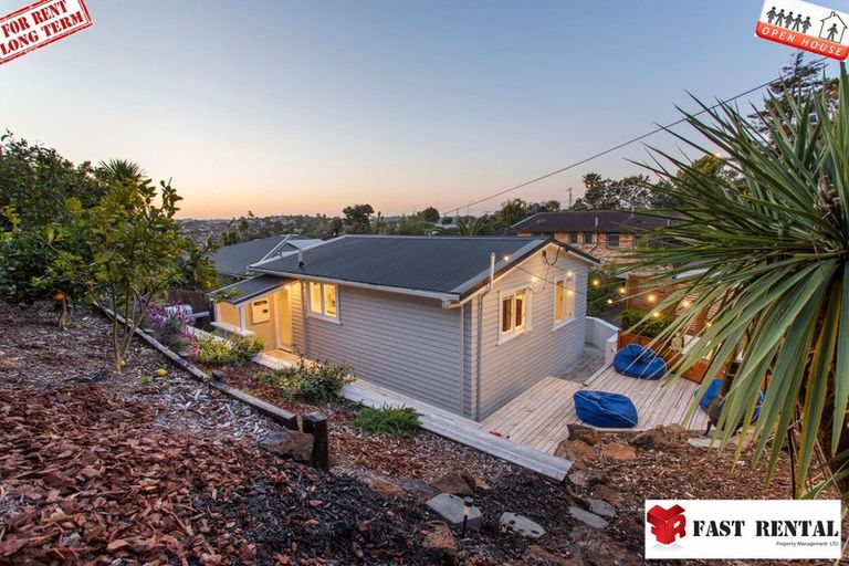 Photo of property in 612 East Coast Road, Pinehill, Auckland, 0630
