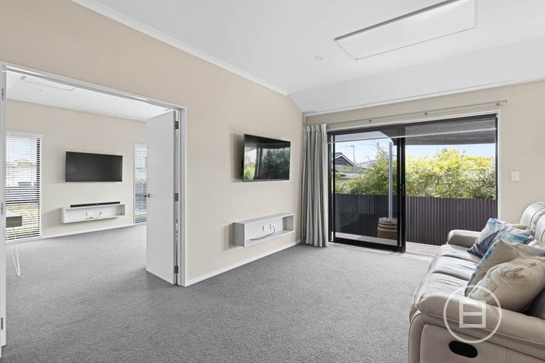 Photo of property in 287a Pine Avenue, South New Brighton, Christchurch, 8062