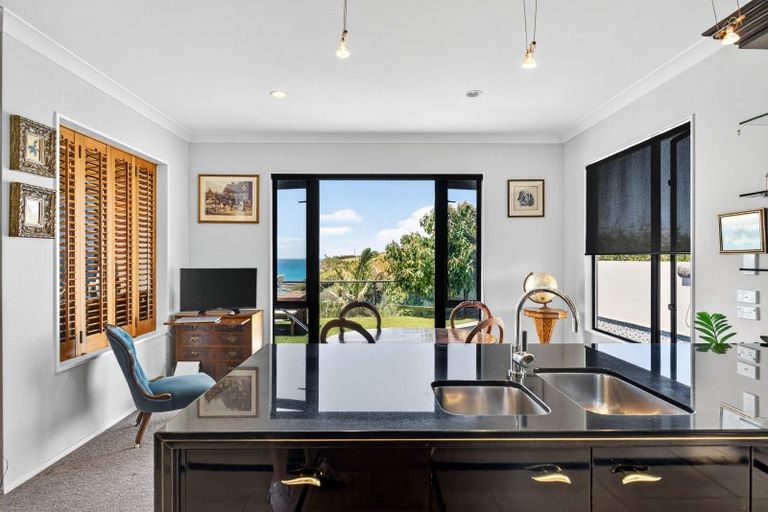 Photo of property in 128b Thompson Road, Bluff Hill, Napier, 4110