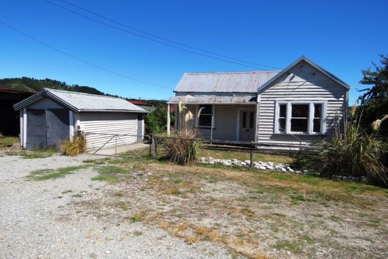 Photo of property in 38 Dick Street, Reefton, 7830