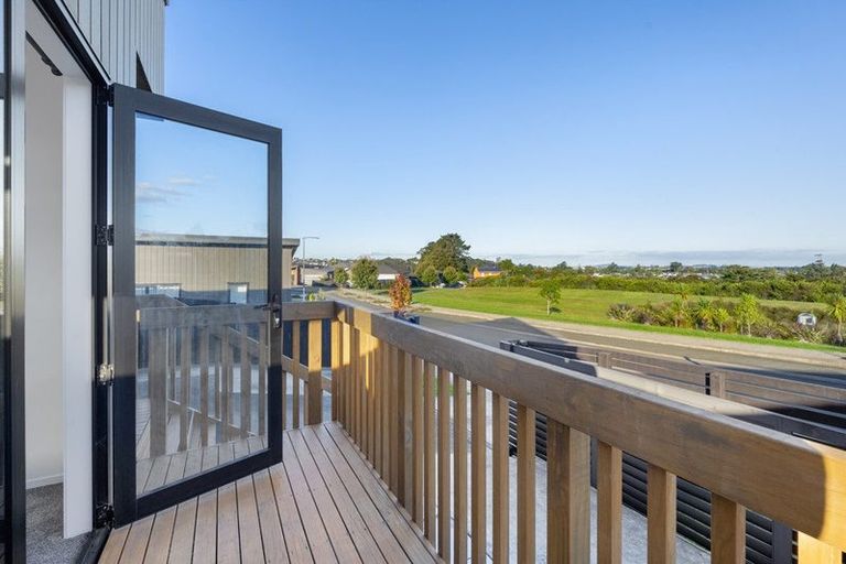 Photo of property in 17 Patrick Rice Drive, Swanson, Auckland, 0614