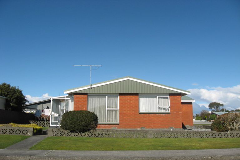 Photo of property in 110-112 Bealey Street, Hokitika, 7810
