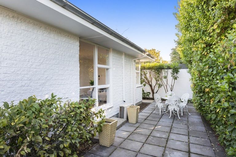 Photo of property in 4/5 Pitt Place, St Albans, Christchurch, 8014