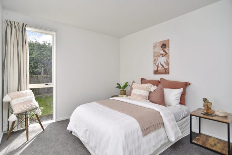 Photo of property in 35 Larch Place, Casebrook, Christchurch, 8051