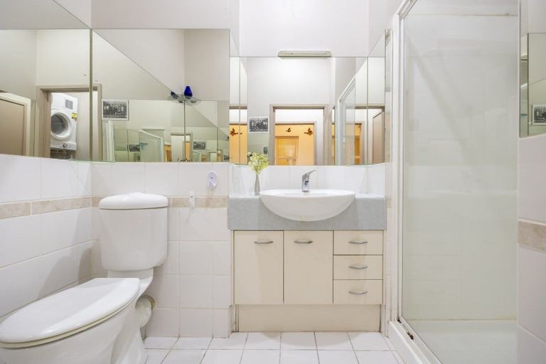 Photo of property in Mokoia Ridge, 1g/68 Mokoia Road, Birkenhead, Auckland, 0626