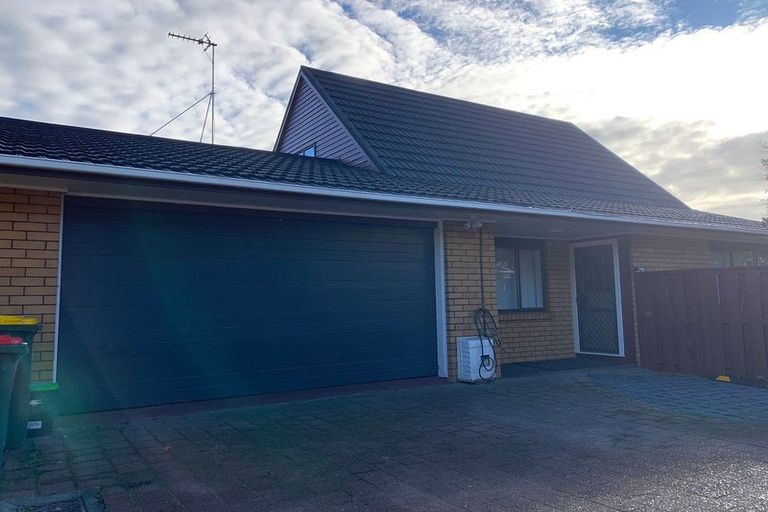 Photo of property in 2/116 Bucklands Beach Road, Bucklands Beach, Auckland, 2012