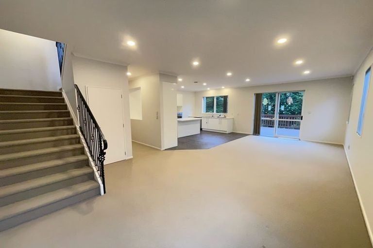 Photo of property in 11 Lucca Crescent, Flat Bush, Auckland, 2019