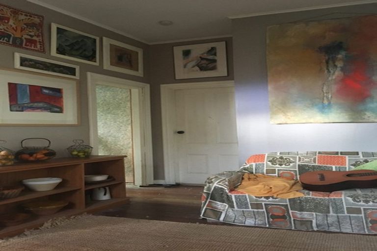 Photo of property in 104 Ohiro Road, Brooklyn, Wellington, 6021