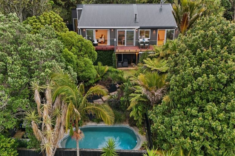Photo of property in 34 Montclair Rise, Browns Bay, Auckland, 0630