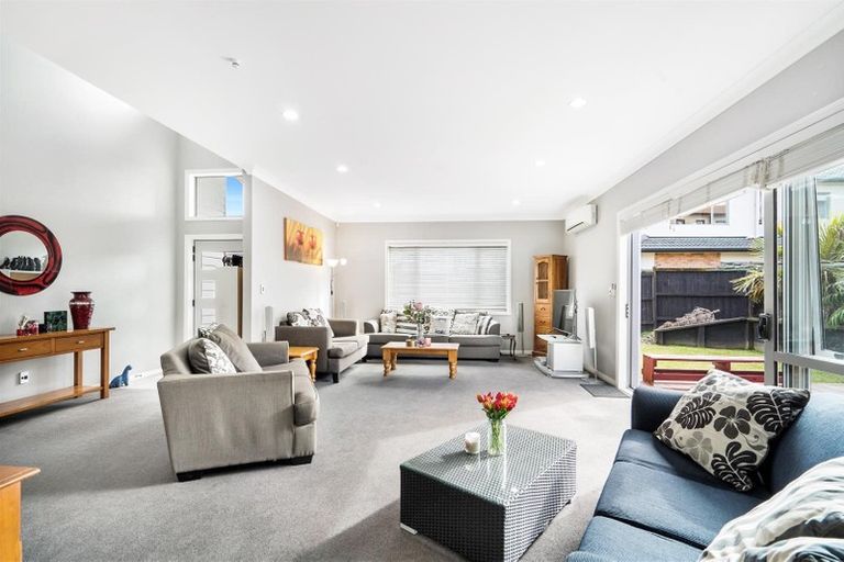 Photo of property in 12 Dunoon Close, Flat Bush, Auckland, 2016