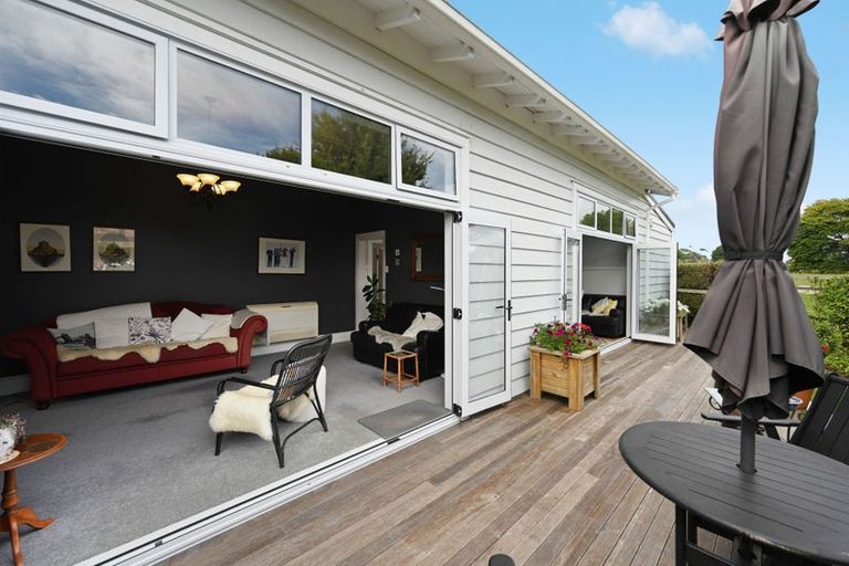 Photo of property in 16 Flynn Road, Hillcrest, Hamilton, 3216