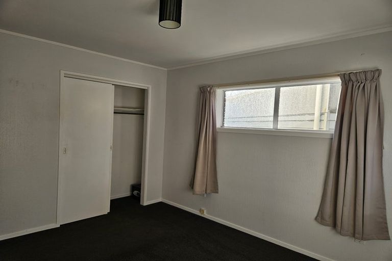 Photo of property in 12 Pentland Place, Highlands Park, New Plymouth, 4312