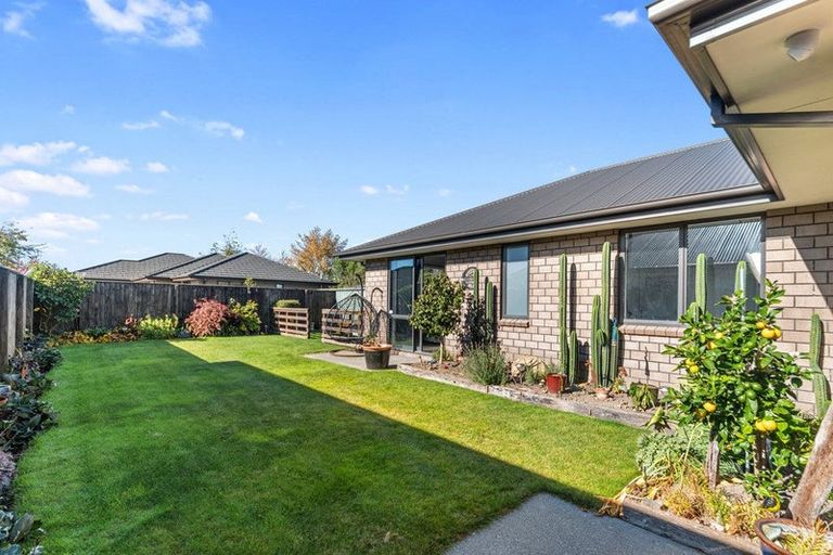 Photo of property in 19 Wakeman Way, Kaiapoi, 7630