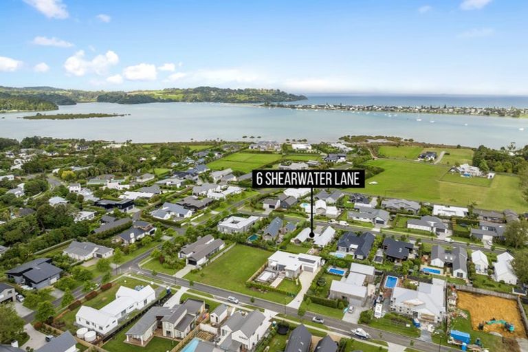 Photo of property in 6 Shearwater Lane, Point Wells, 0986