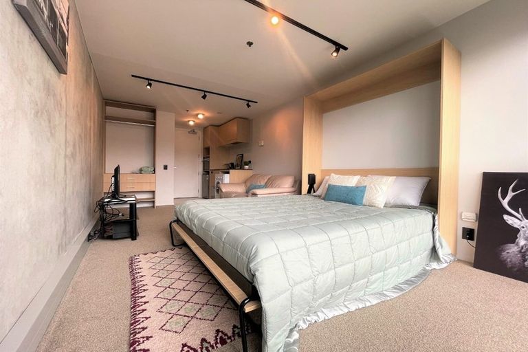 Photo of property in Vedado Apartments, 208/41u Hopper Street, Mount Cook, Wellington, 6011