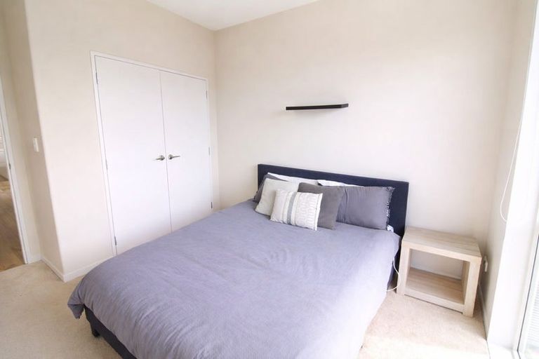 Photo of property in 216 Wainui Road, Silverdale, 0932