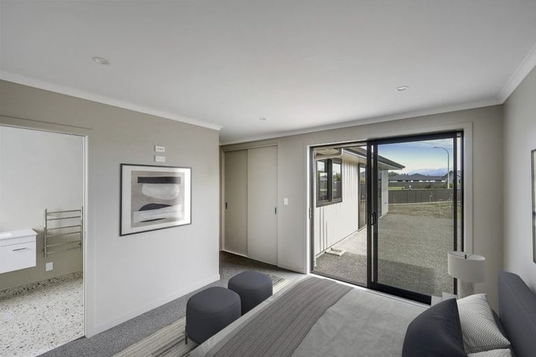 Photo of property in 49 Belgrove Drive, Waipukurau, 4200