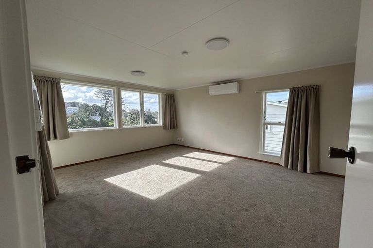 Photo of property in 73 Taurus Crescent, Beach Haven, Auckland, 0626