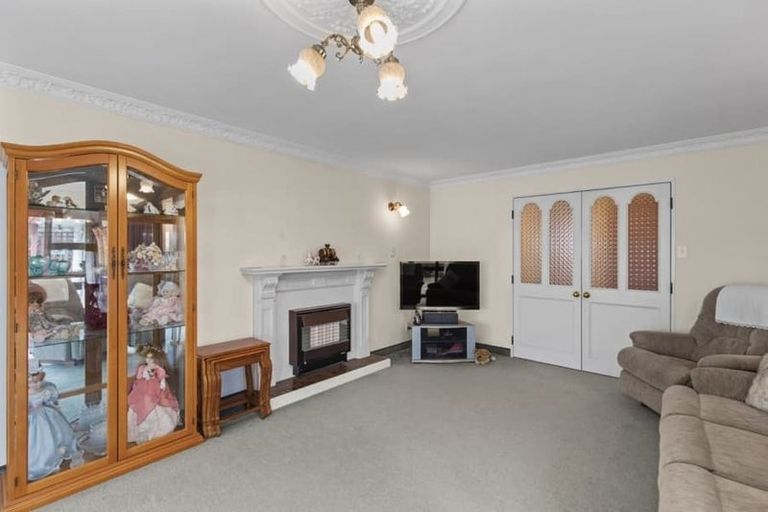 Photo of property in 156 Heretaunga Street, Palmerston North, 4414