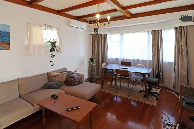 Photo of property in 23 Glamis Avenue, Strathmore Park, Wellington, 6022