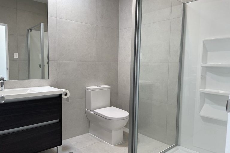 Photo of property in 38a Taikura Avenue, Red Beach, 0932