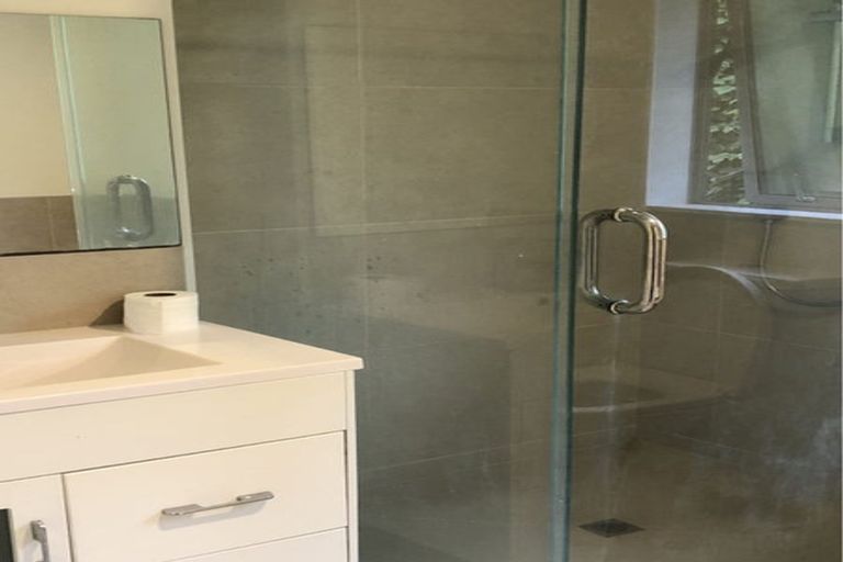 Photo of property in 4 Halder Place, Torbay, Auckland, 0632