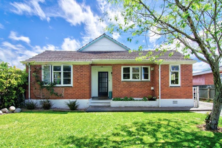 Photo of property in 51 Masters Crescent, Masterton, 5810