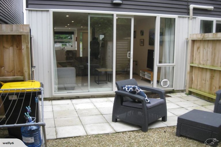 Photo of property in 11/8u Thatcher Crescent, Crofton Downs, Wellington, 6035
