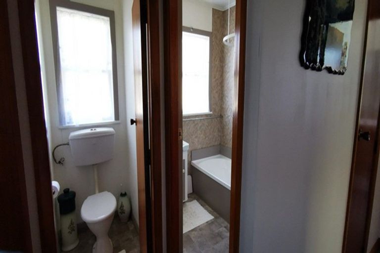 Photo of property in 127 Guy Street, Dannevirke, 4930