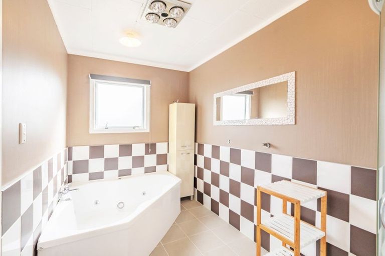 Photo of property in 44 Jellicoe Avenue, Tuakau, 2121