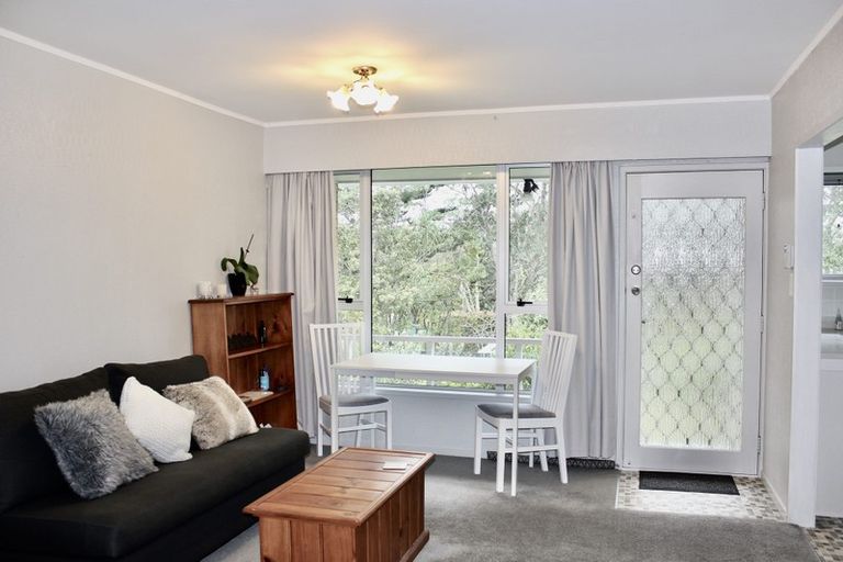 Photo of property in 70 Kaurilands Road, Titirangi, Auckland, 0604