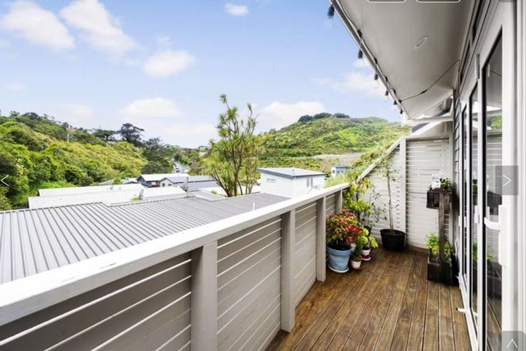 Photo of property in 150 Fraser Avenue, Johnsonville, Wellington, 6037