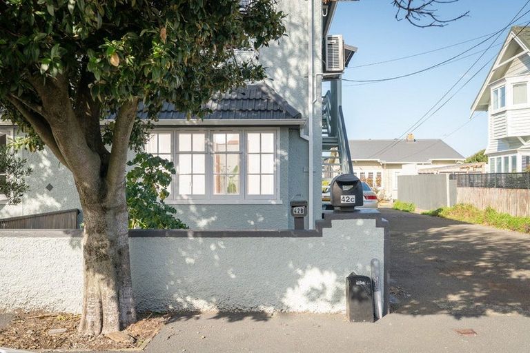 Photo of property in 42c Apu Crescent, Lyall Bay, Wellington, 6022