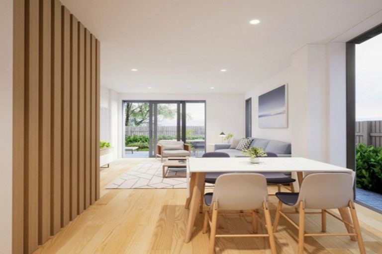 Photo of property in 170 Te Atatu Road, Te Atatu South, Auckland, 0610