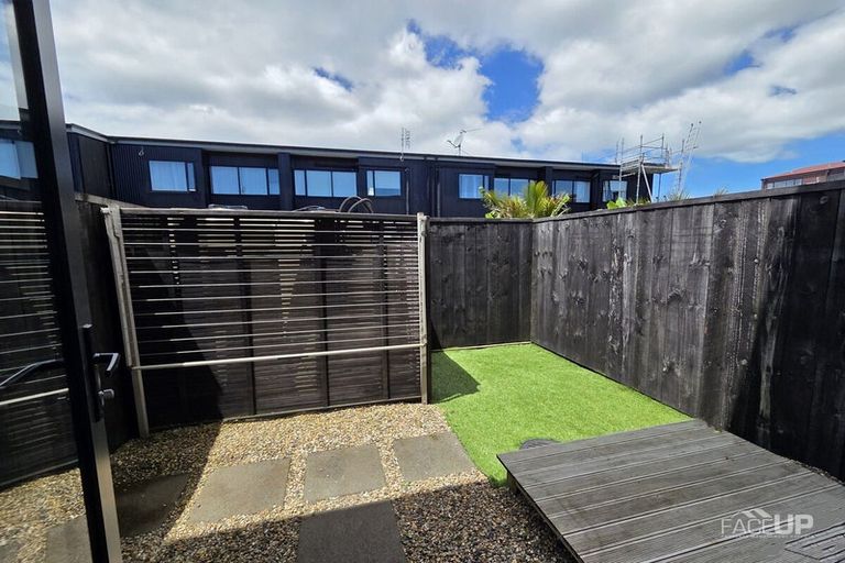 Photo of property in 15 Piko Lane, Hobsonville, Auckland, 0616
