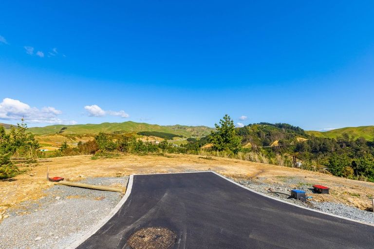 Photo of property in 3 Navigation Drive, Whitby, Porirua, 5024