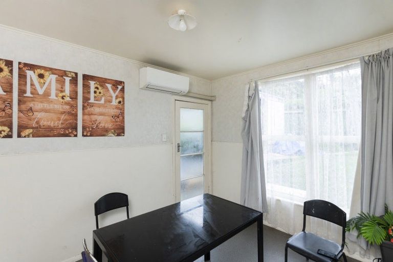 Photo of property in 11 Cambridge Terrace, Kaiti, Gisborne, 4010