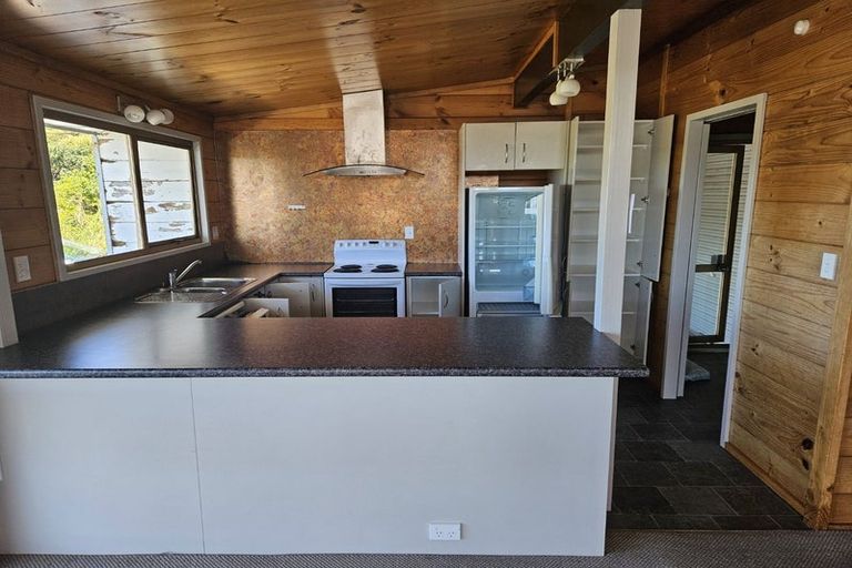 Photo of property in 33 Eskdale Road, Papakowhai, Porirua, 5024