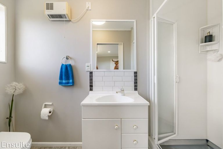 Photo of property in 58 Mercury Way, Whitby, Porirua, 5024