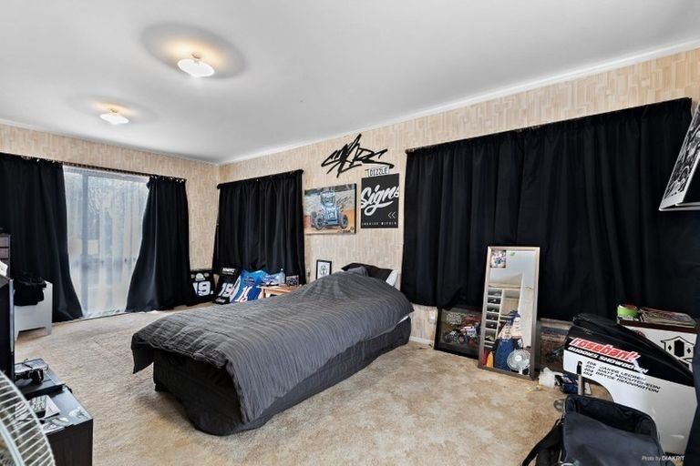 Photo of property in 247 Don Buck Road, Massey, Auckland, 0614