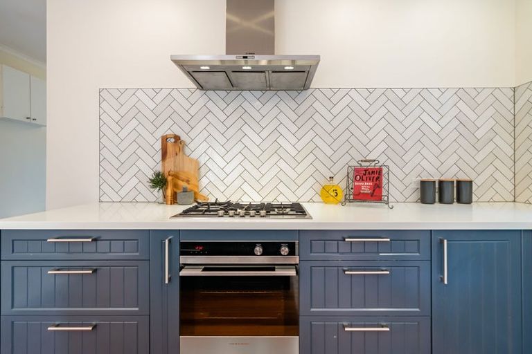 Photo of property in 8 Saint Albans Avenue, Karori, Wellington, 6012