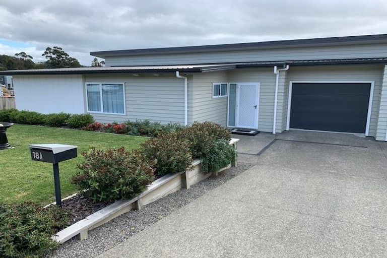 Photo of property in 18a Resolution Drive, Whitby, Porirua, 5024