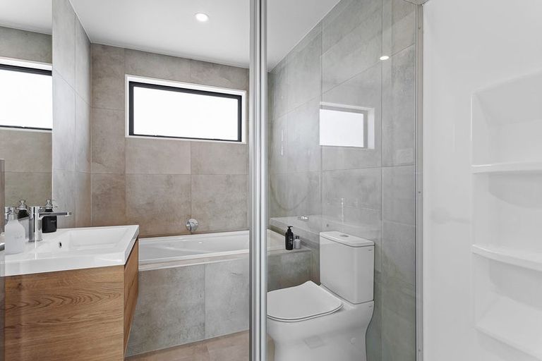 Photo of property in 26 Symes Drive, Red Beach, 0932