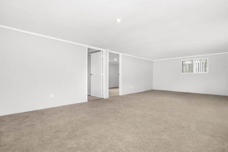Photo of property in 10 Goldnib Place, Randwick Park, Auckland, 2105