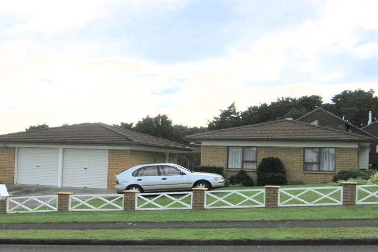 Photo of property in 10 Deodar Place, Totara Heights, Auckland, 2105