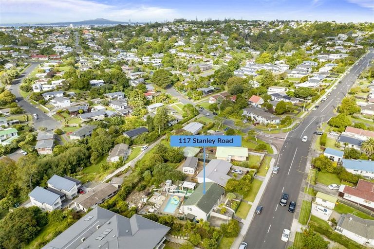 Photo of property in 117 Stanley Road, Glenfield, Auckland, 0629